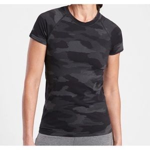 Athleta Camo momentum Tee size medium